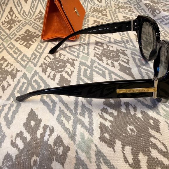 Tory Burch sunglasses - Picture 7 of 8